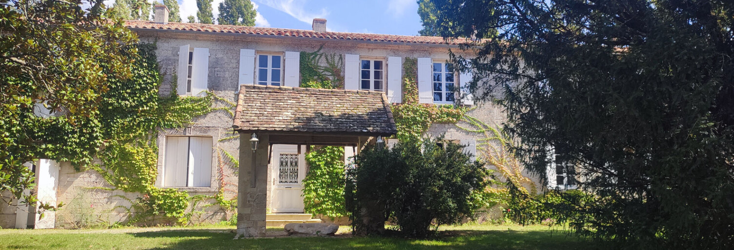 Maison 9 Pièces 265 m² à vendre à Thairé (17290)