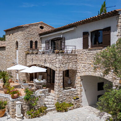 Maison 6 pièces 1690000 €