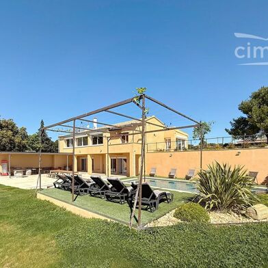 Maison 15 pièces 2400000 €