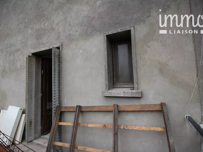 Bâtiment proche du centre-ville — photo 1