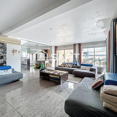 Immeuble  930000 €