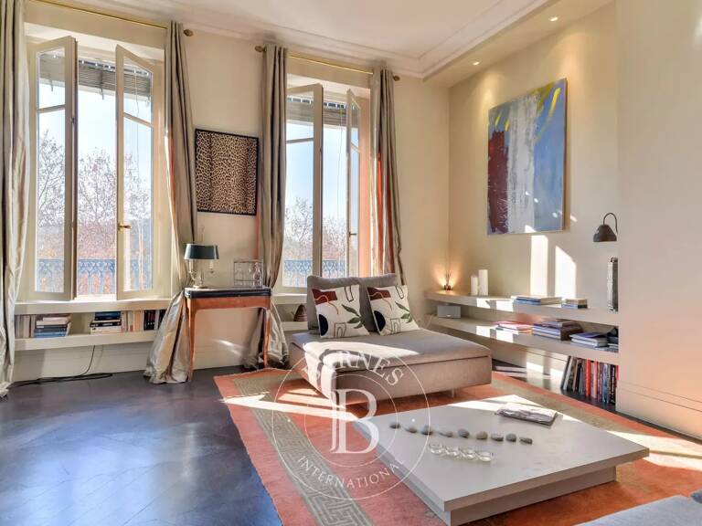Lyon 3 - Préfecture - Appartement de  98,82 m² - 2 chambres - possibilité garages — photo 1