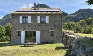 Maison 8 Pièces 195 m² à vendre à Digne-les-Bains (04000)