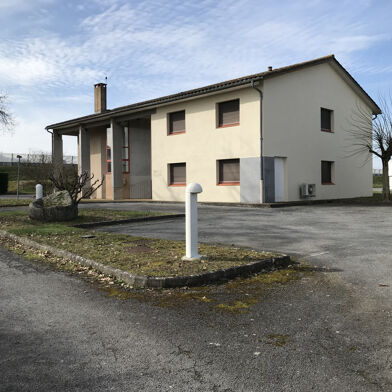 Bureau 12 pièces 441000 €