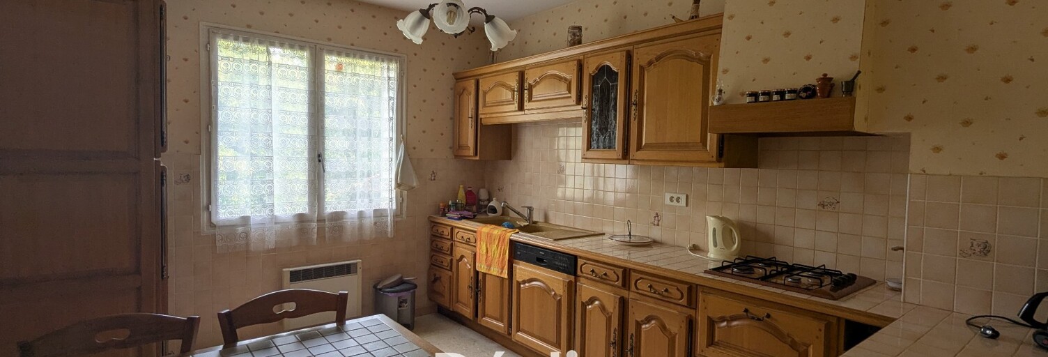 Maison 8 Pièces 160 m² à vendre à Gond-Pontouvre (16160)