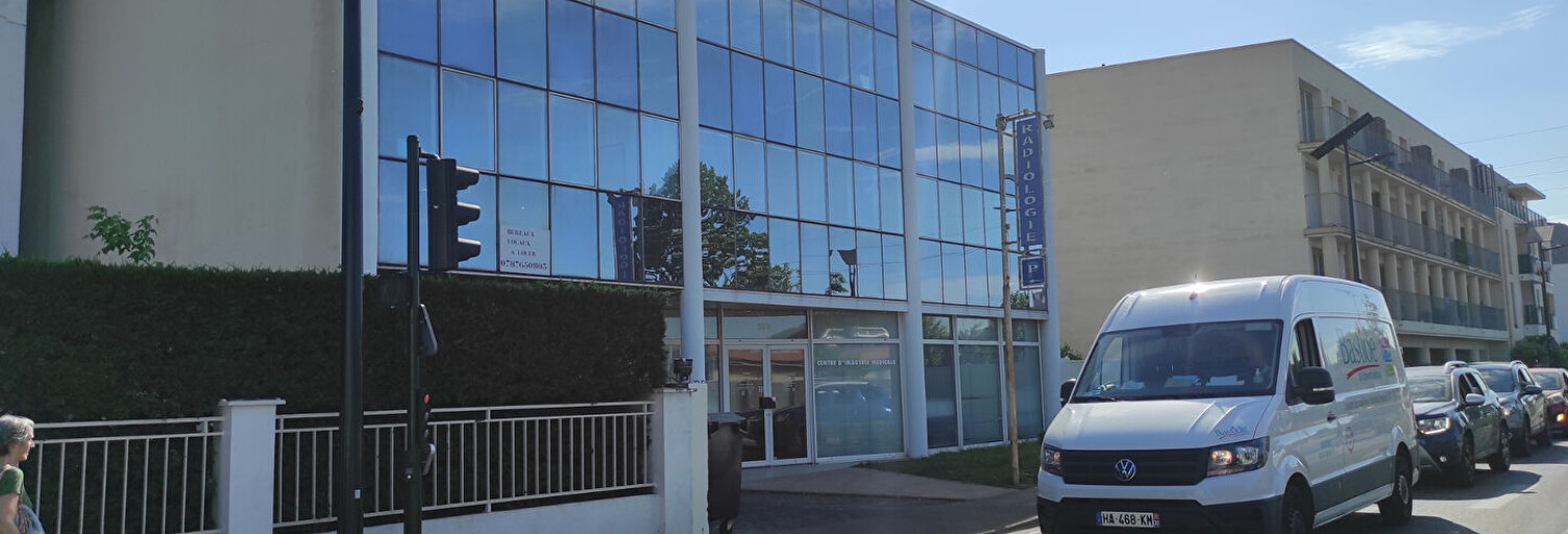 Immeuble  800 m² à vendre à Bordeaux (33000)