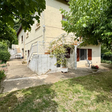 Immeuble  290000 €