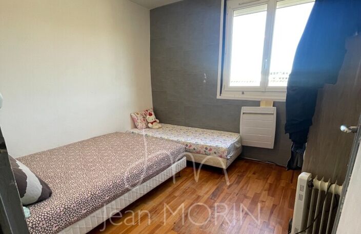 T3 — photo 3