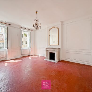 Bureau 7 pièces 600000 €