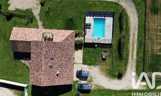 Maison 11 Pièces 204 m² à vendre à Gençay (86160)