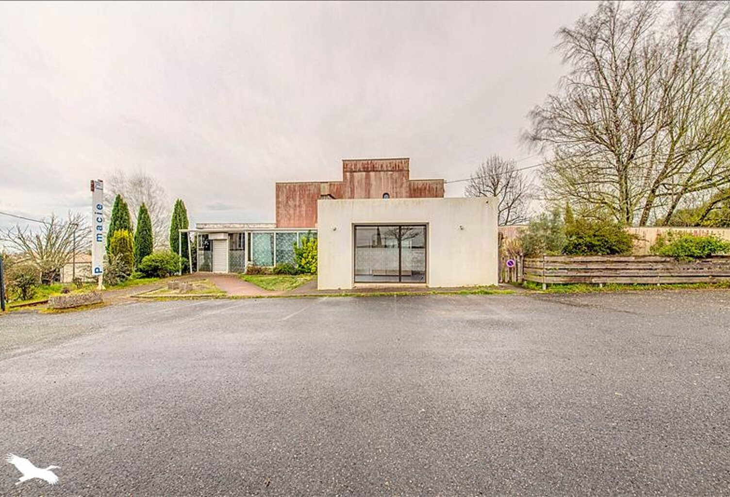Vente immeuble   Sallebœuf (33370) — photo 1