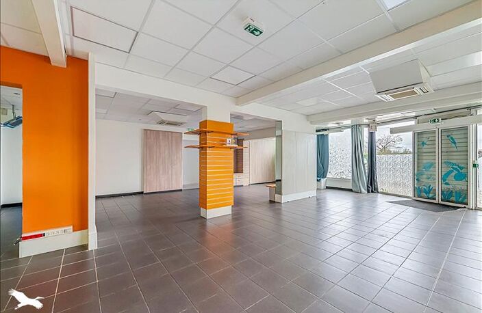 Vente immeuble   Sallebœuf (33370) — photo 2