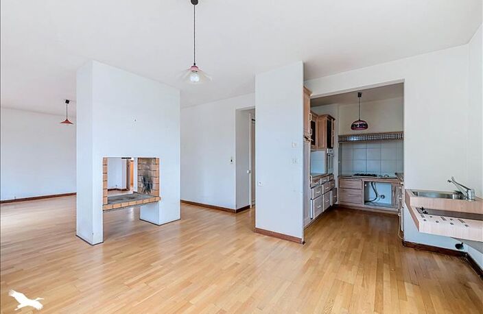 Vente immeuble   Sallebœuf (33370) — photo 5