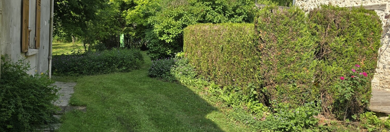 Maison 9 Pièces 196 m² à vendre à Vallées en Champagne (02330)