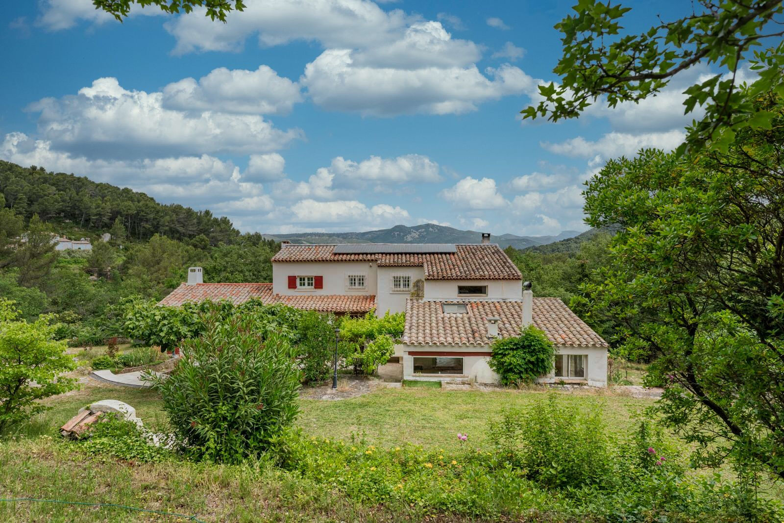 Villa / Maison 6 pièces  à vendre Auriol 13390