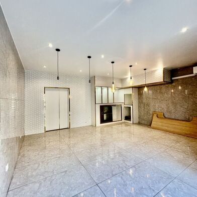 Commerce  215000 €