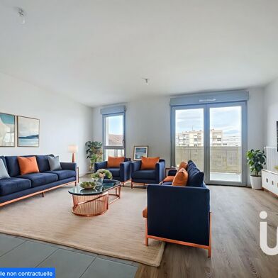 Appartement 4 pièces 275000 €