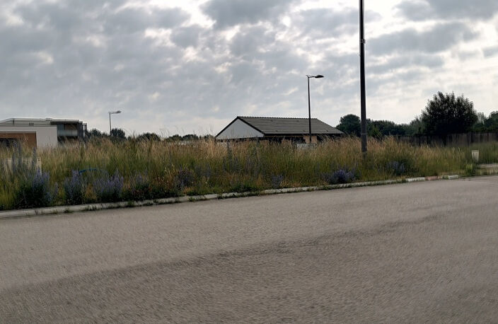 À vendre à PONT-SAINTE-MARIE   Terrain constructible en écoq — photo 2