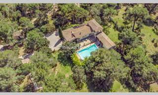 location vacances Maison 6 Pièces 250 m² à Aix-en-Provence (13100)