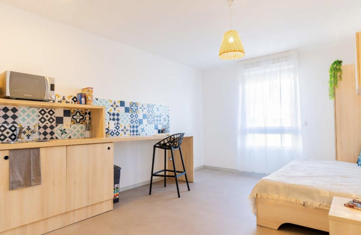 INVESTISSEMENT LMNP - RESIDENCE ETUDIANTE - 4,24% - BEGLES ( — photo 2