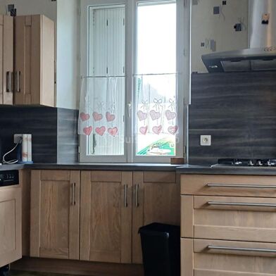 Maison 10 pièces 165360 €