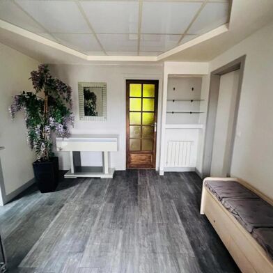 Maison 7 pièces 332800 €