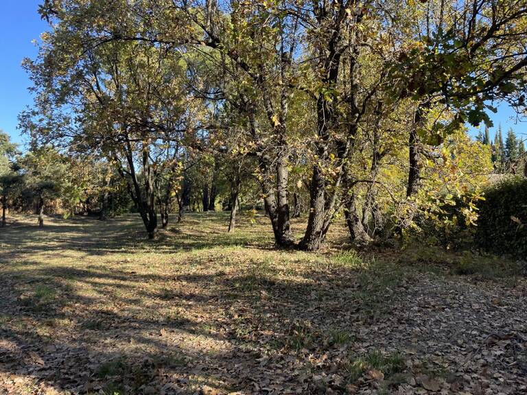 Terrain constructible de 2 150 m² Lorgues — photo 1