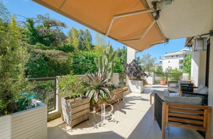 VENTE-APPARTEMENT PENTHOUSE-QUATRE CHAMBRES-TOIT TERRASSE — photo 5