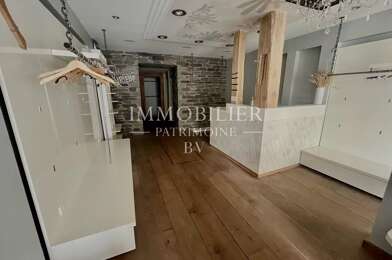 Commerce 2 pièces 151760 €