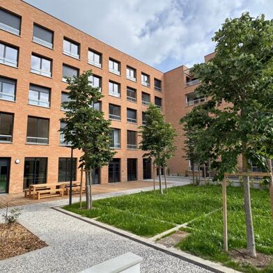 Appartement 2 pièces 808 €