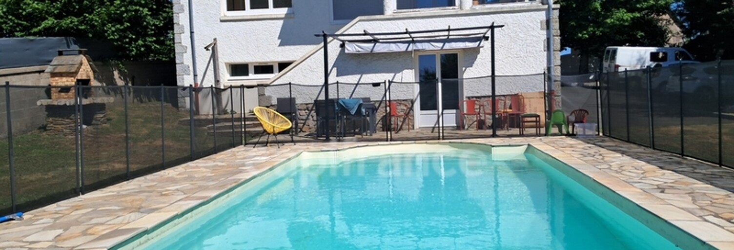 Maison 7 Pièces 158 m² à vendre à Montsalvy (15120)