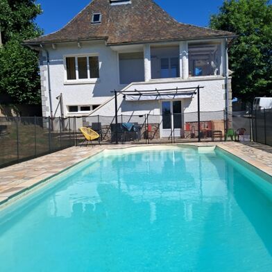 Maison 7 pièces 214000 €