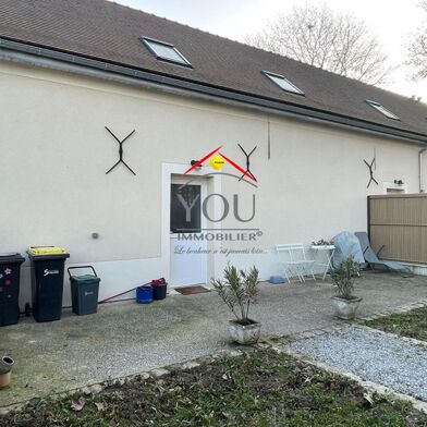 Appartement 4 pièces 1140 €