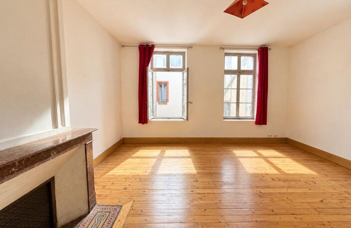 Appartement duplex de caractère de 200 m² – Place Nationale, Montauban – Fort potentiel patrimonial et locatif — photo 2