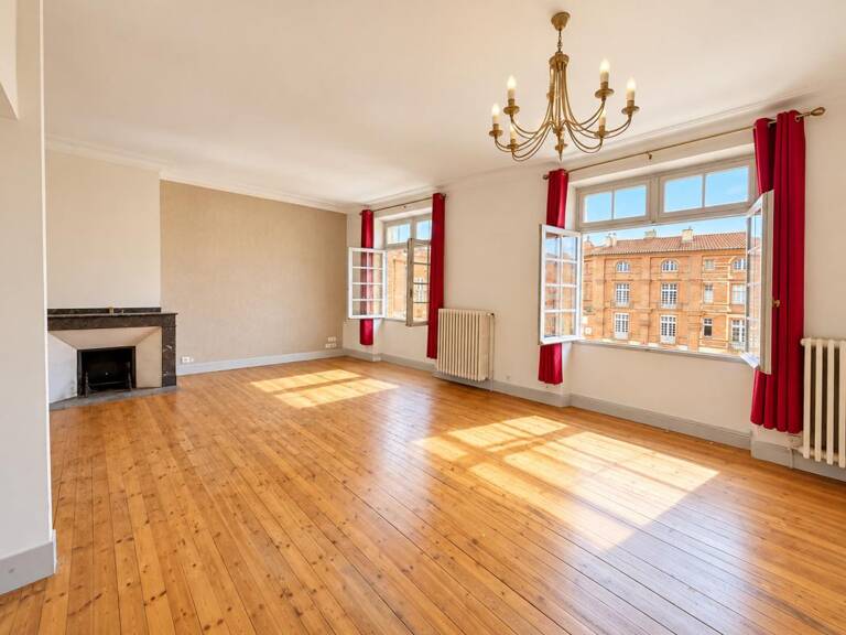 Appartement duplex de caractère de 200 m² – Place Nationale, Montauban – Fort potentiel patrimonial et locatif — photo 1