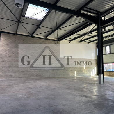 Local industriel  12537 €