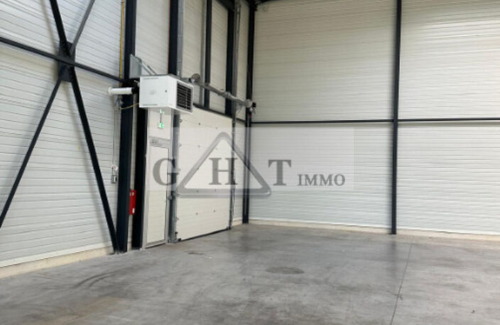 ENTREPOT 1154 M² A LOUER A GENNEVILLIERS — photo 2