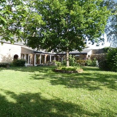 Maison 8 pièces 725200 €