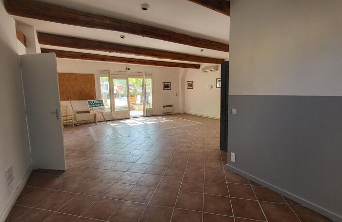 Location commerce  150 m² à Mallemort (13370) — photo 3