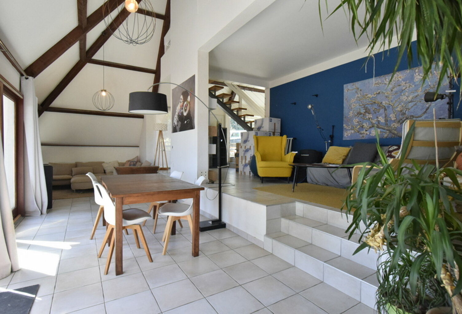 MAISON ATYPIQUE AVEC VUE EXCEPTIONNELLE — photo 1