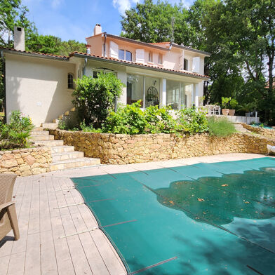 Maison 6 pièces 590000 €