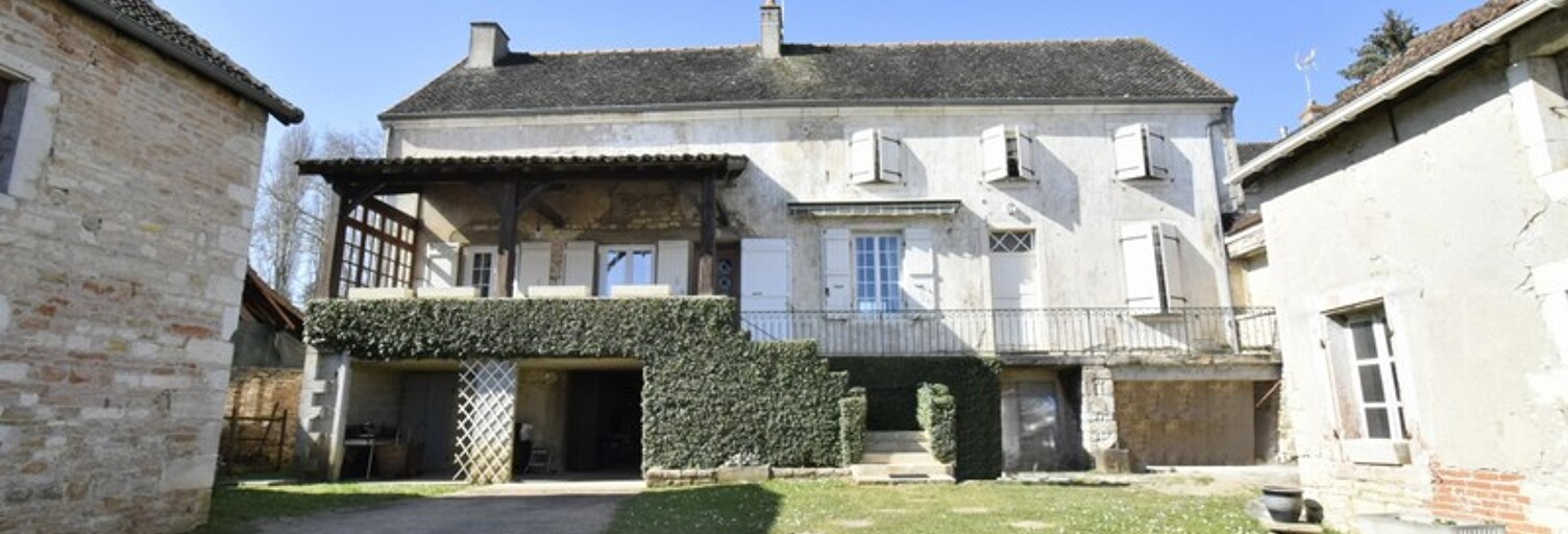 Maison 6 Pièces 150 m² à vendre à Givry (71640)