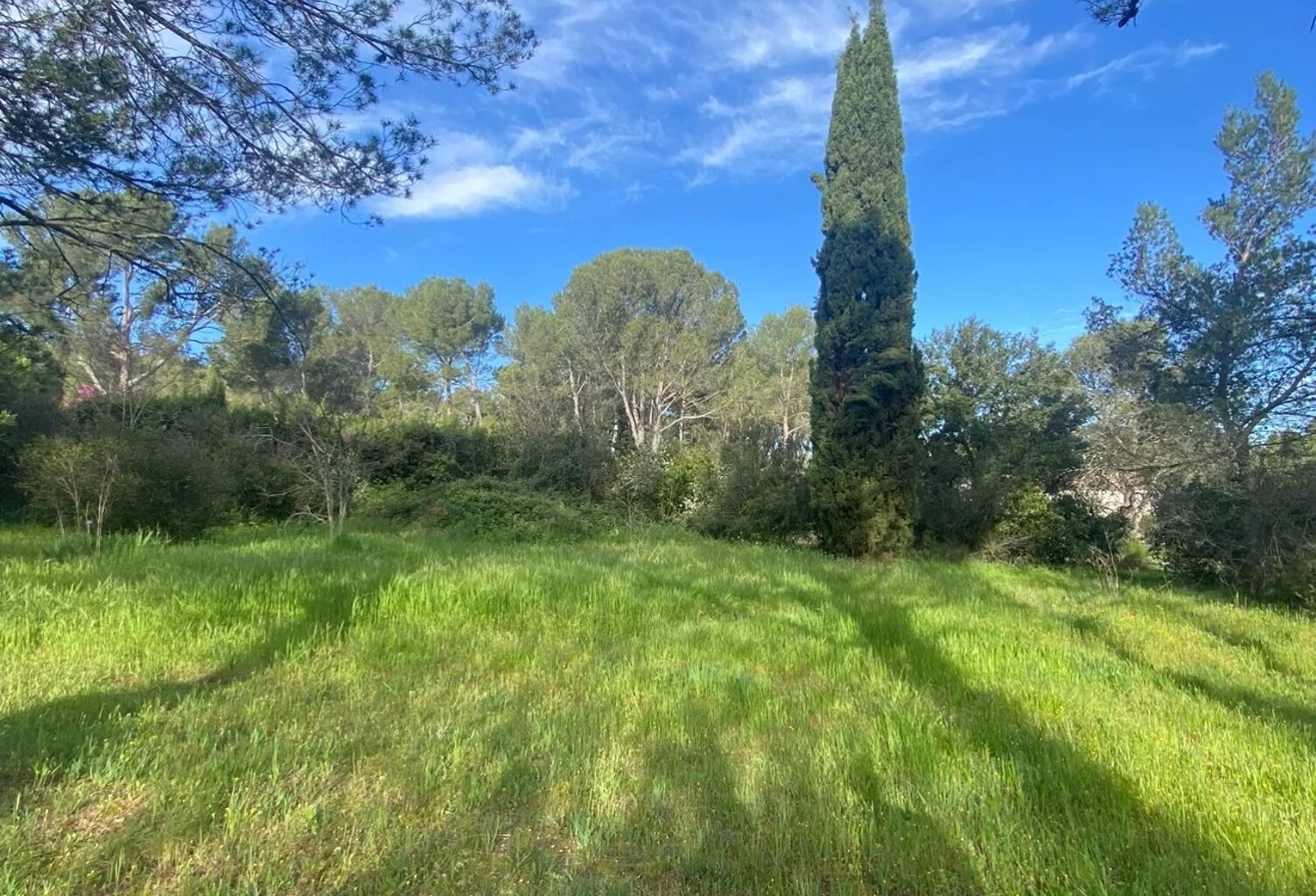 Terrain constructible 1020 m² — photo 1