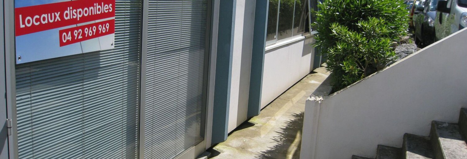 Bureau  17 m² à louer à Vallauris (06220)