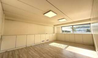 Bureau  24 m² à louer à Vallauris (06220)