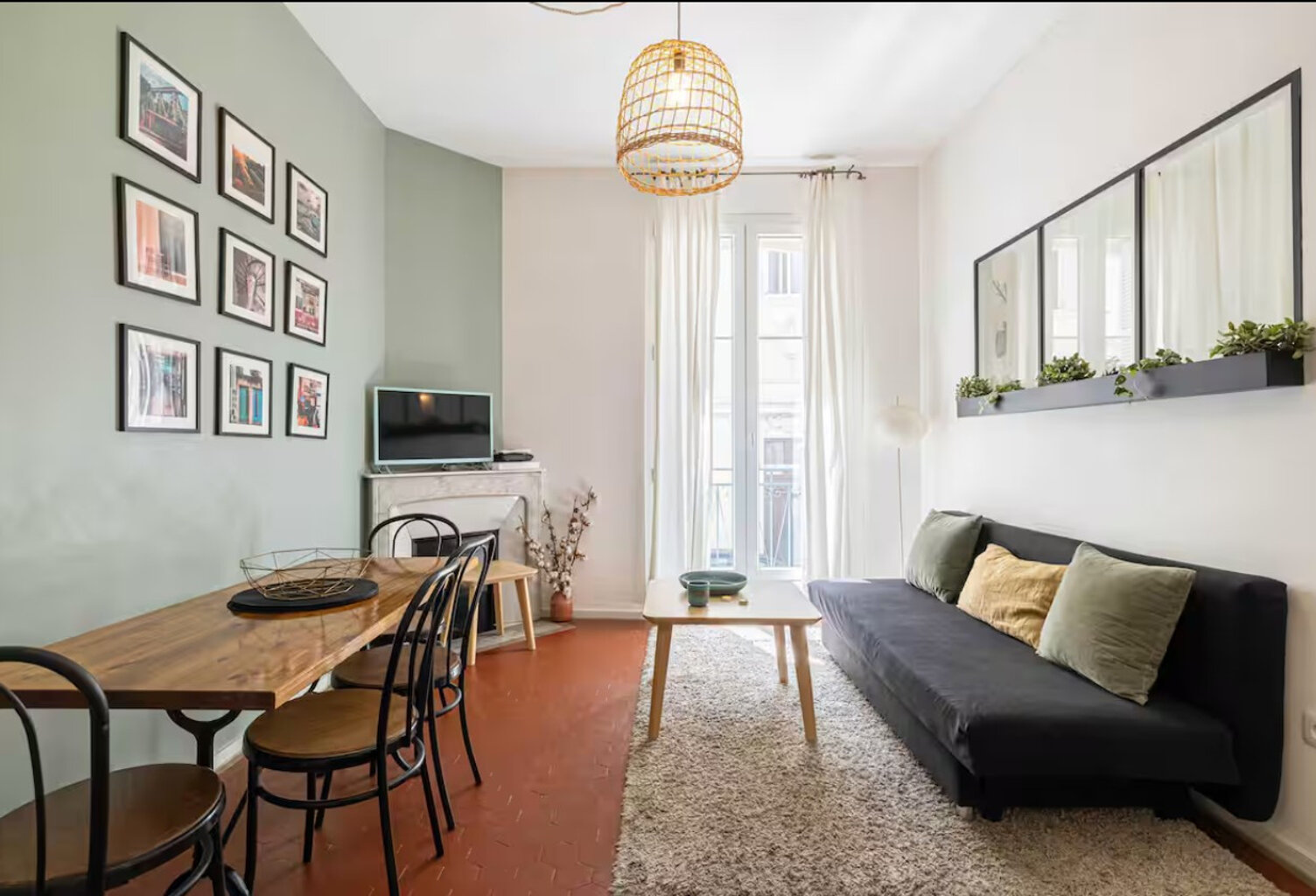 Cannes Bas Carnot appartement 3 pièces au calme parfait état meublé — photo 1