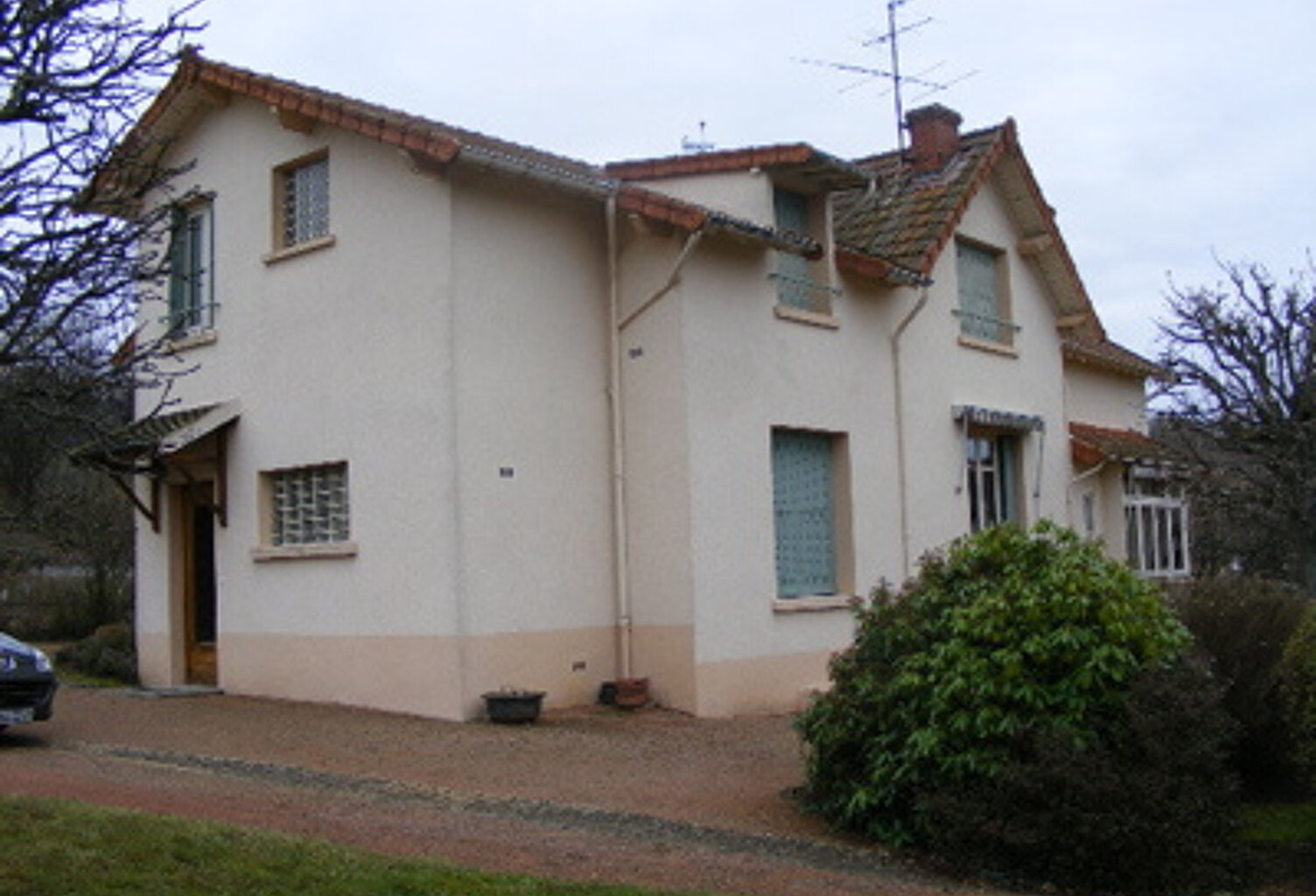 Maison d'habitation proche centre ville. Construction en — photo 1