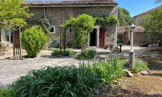 Maison 5 Pièces 147 m² à vendre à Villefagnan (16240)