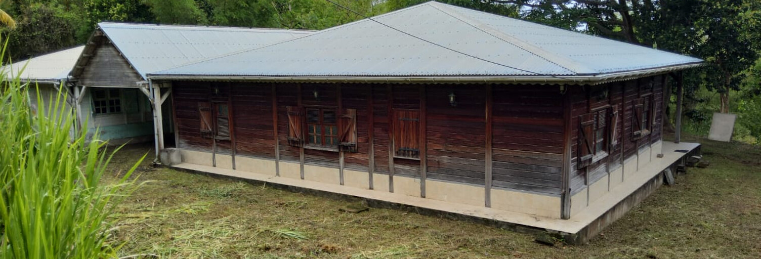 Maison 7 Pièces 250 m² à vendre à Saint-Pierre (97250)