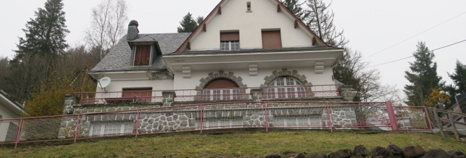 Maison 10 Pièces 344 m² à vendre à La Bourboule (63150)